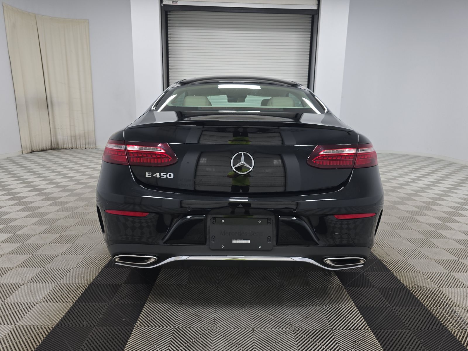 MERCEDES-BENZ E-CLASS - 6