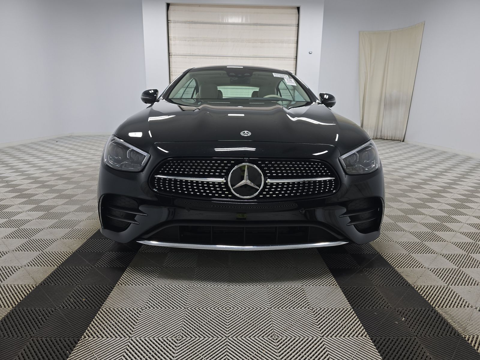 MERCEDES-BENZ E-CLASS - 3