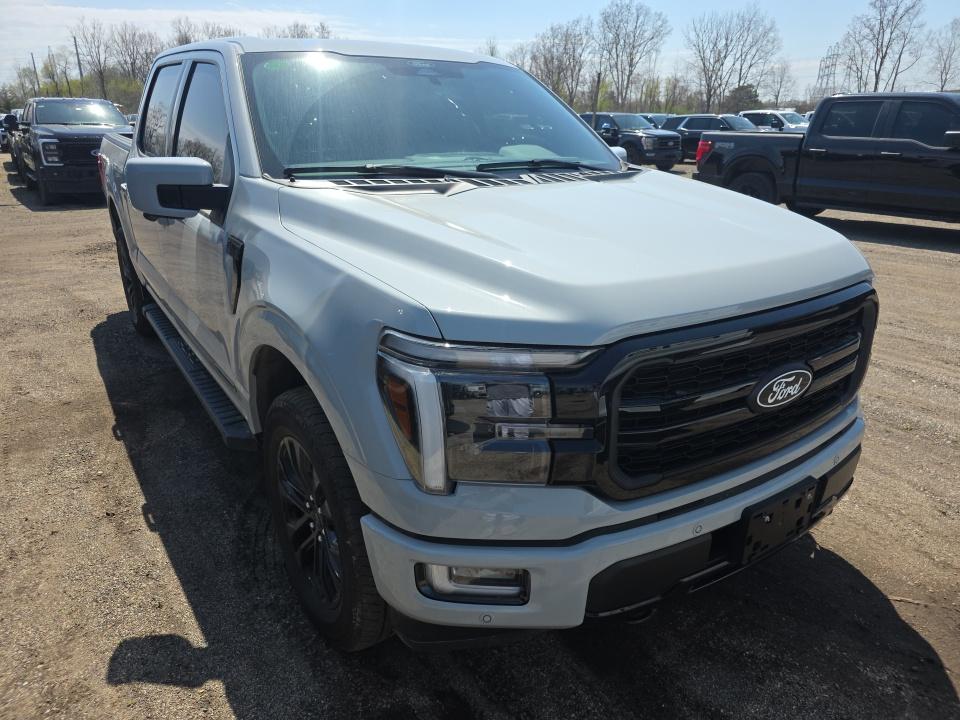 FORD F-150 - 4