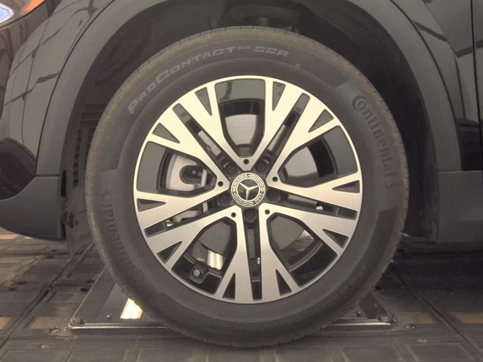 MERCEDES-BENZ GLA-CLASS - 10