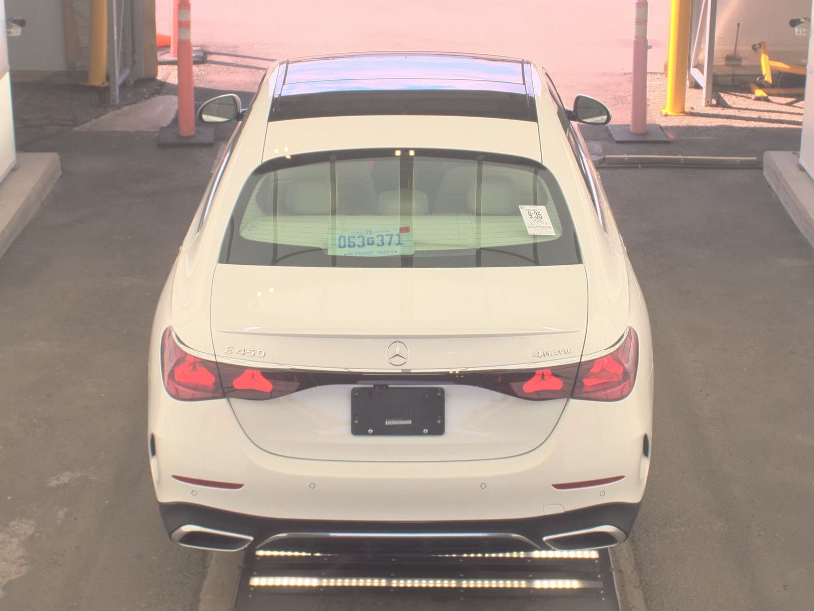 MERCEDES-BENZ E-CLASS - 7