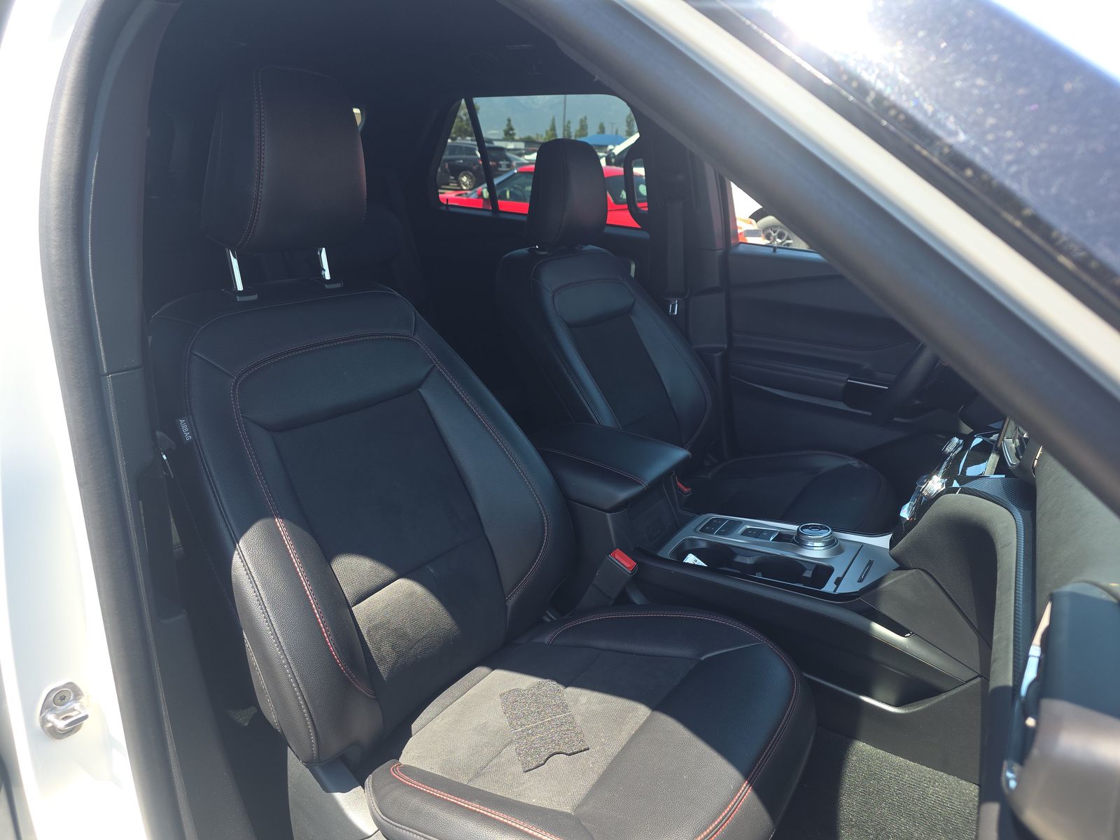 FORD EXPLORER - 9
