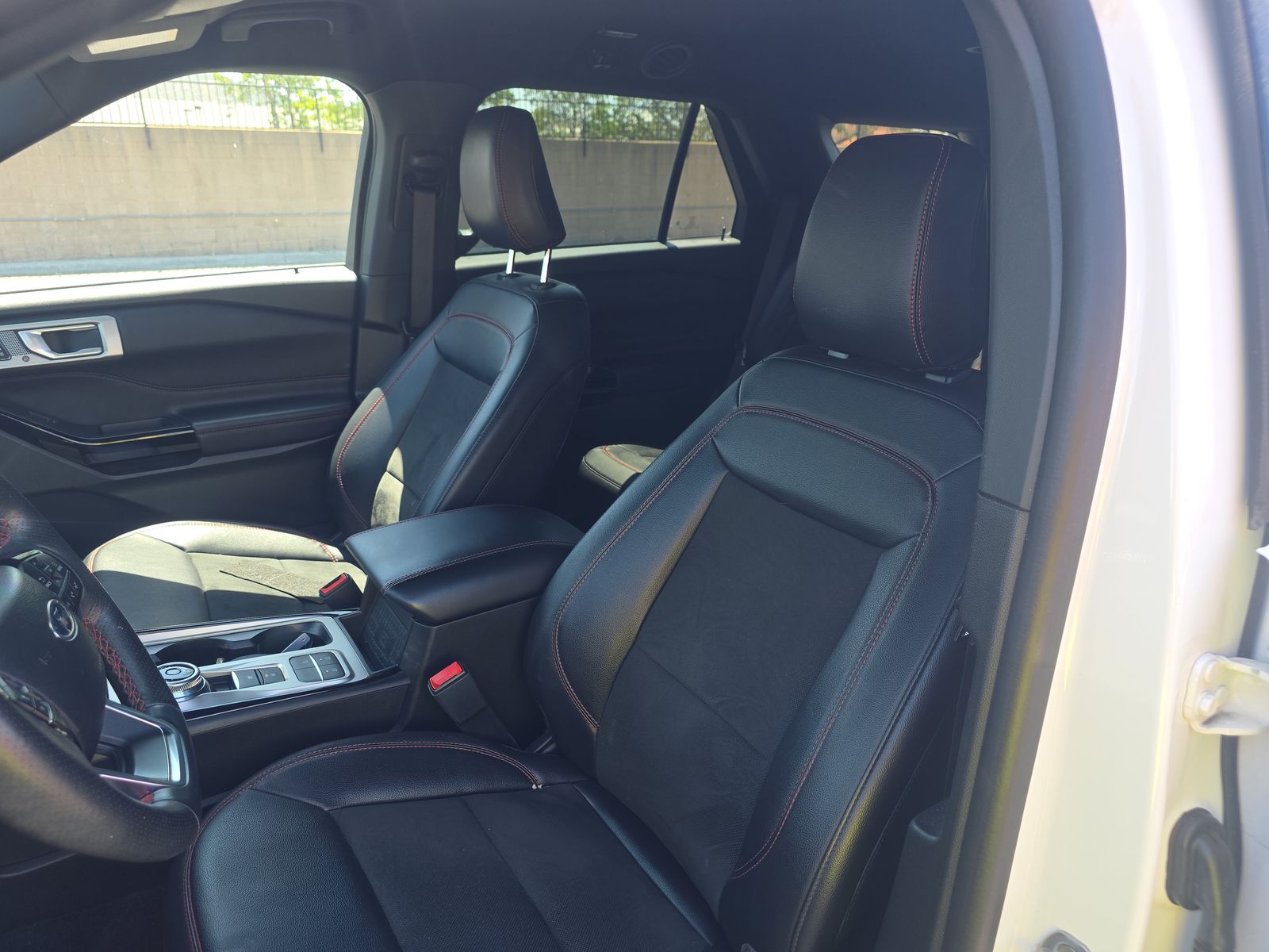 FORD EXPLORER - 8
