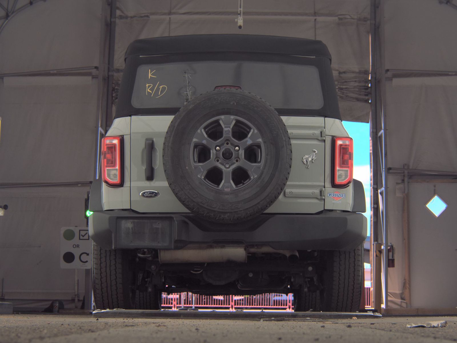FORD BRONCO - 8