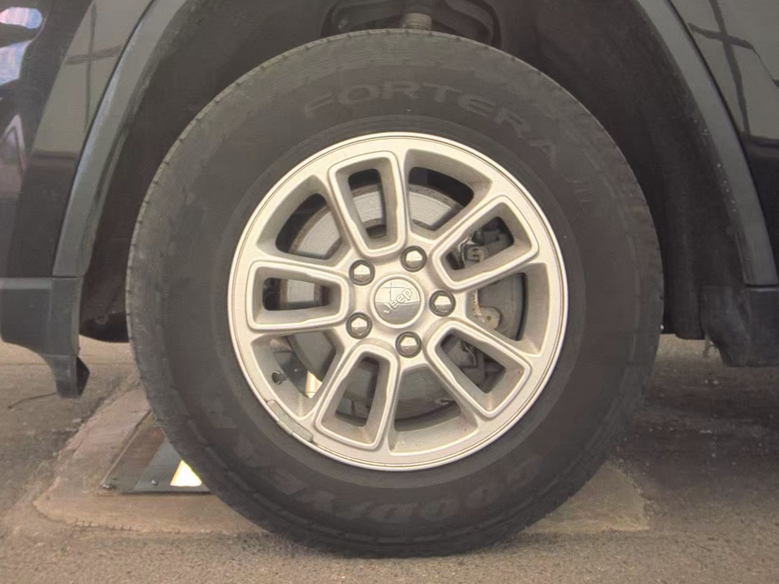 JEEP GRAND CHEROKEE - 10