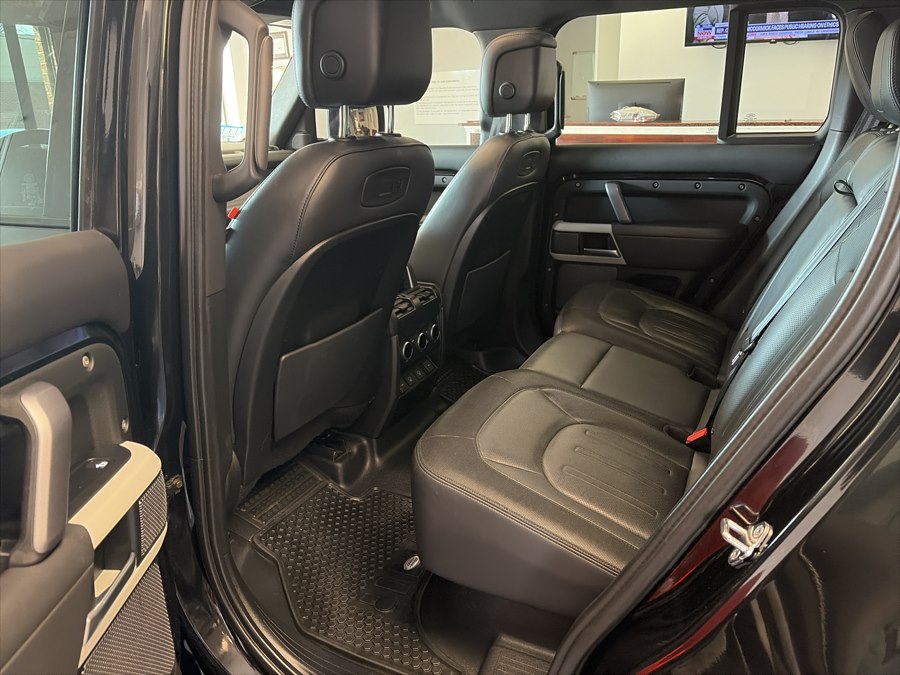 2022 Land Rover Defender 110 X-Dynamic HSE AWD