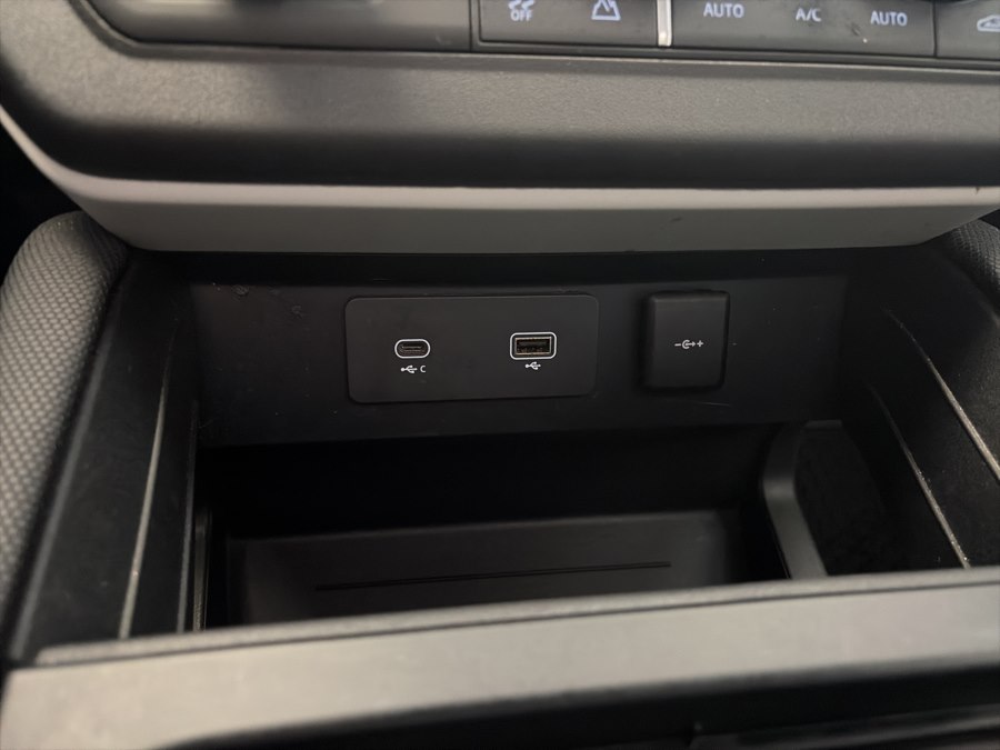 2022 Land Rover Defender 110 X-Dynamic HSE AWD