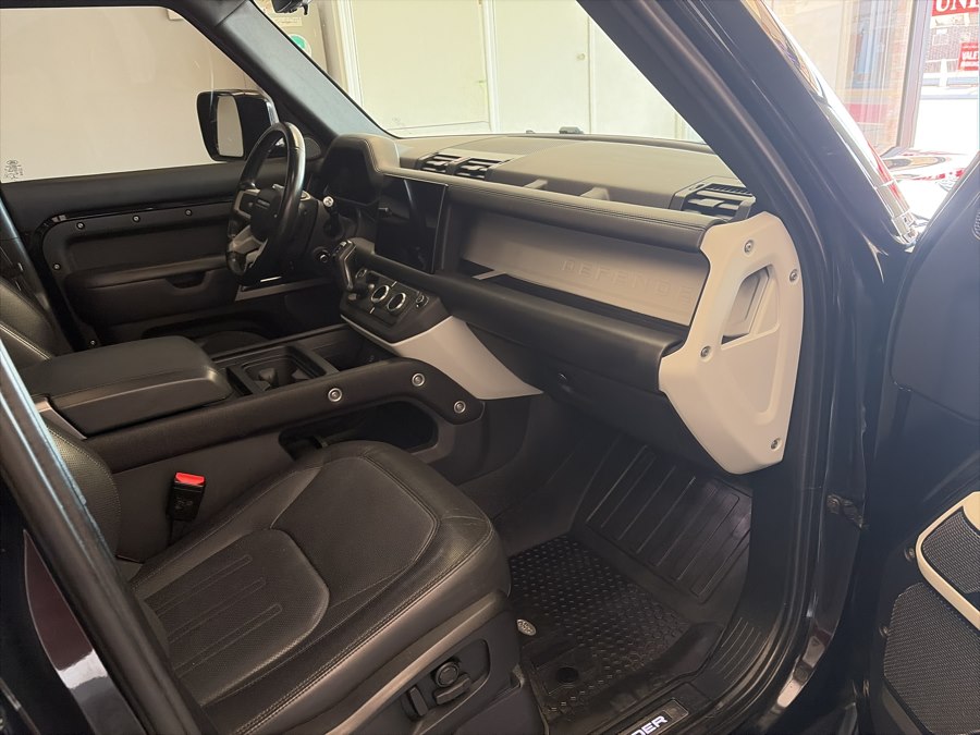 2022 Land Rover Defender 110 X-Dynamic HSE AWD