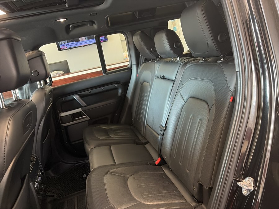 2022 Land Rover Defender 110 X-Dynamic HSE AWD