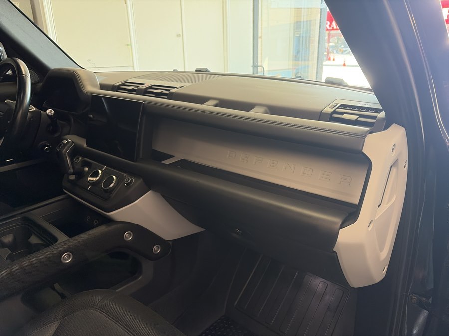 2022 Land Rover Defender 110 X-Dynamic HSE AWD