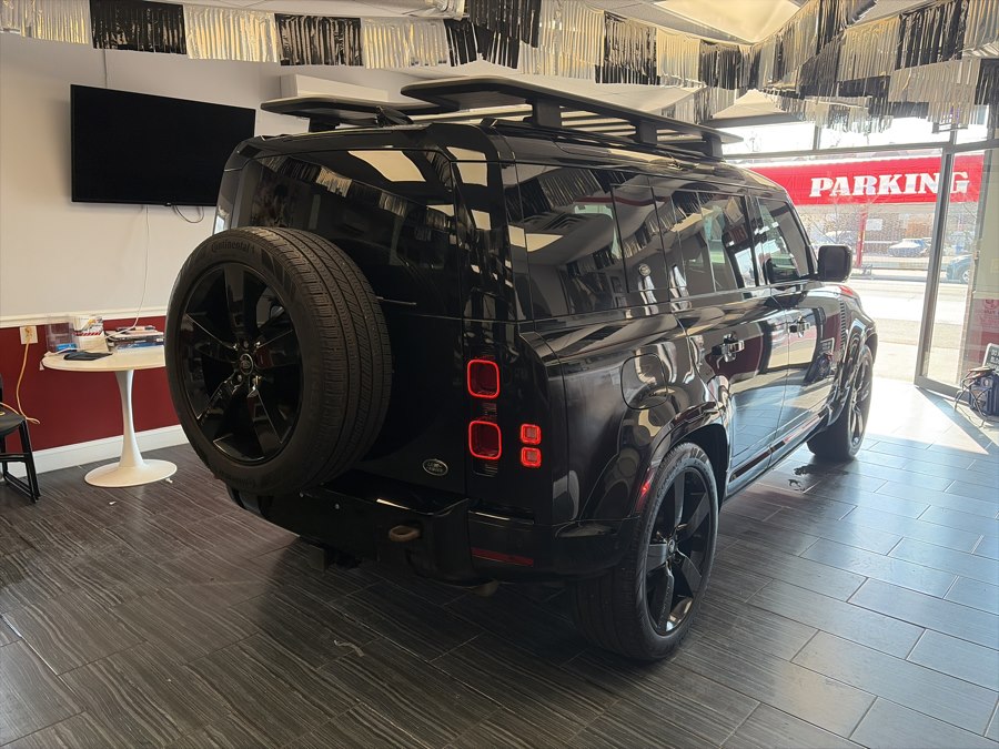 2022 Land Rover Defender 110 X-Dynamic HSE AWD