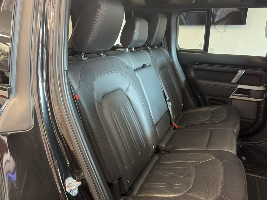 2022 Land Rover Defender 110 X-Dynamic HSE AWD