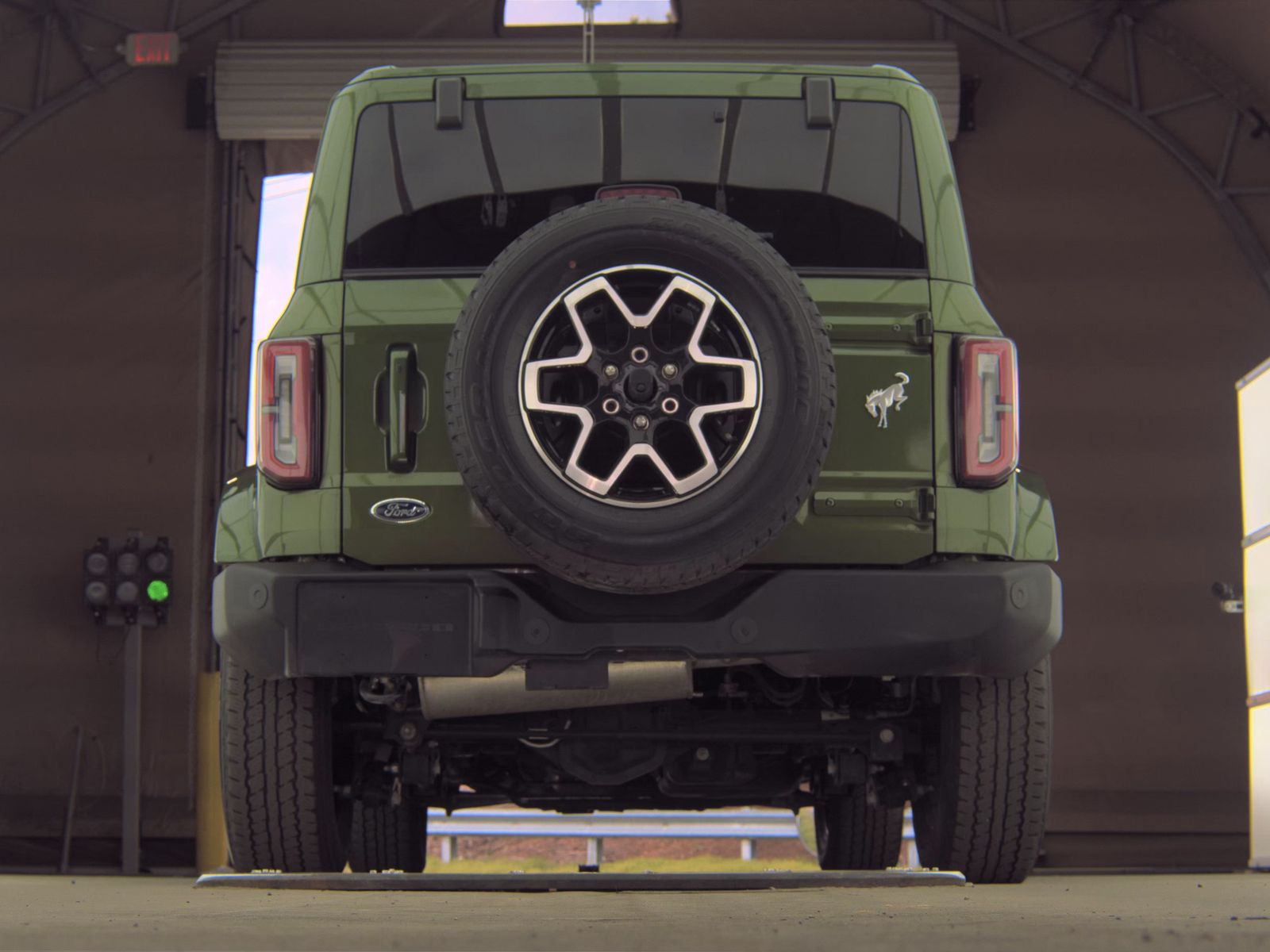 FORD BRONCO - 8
