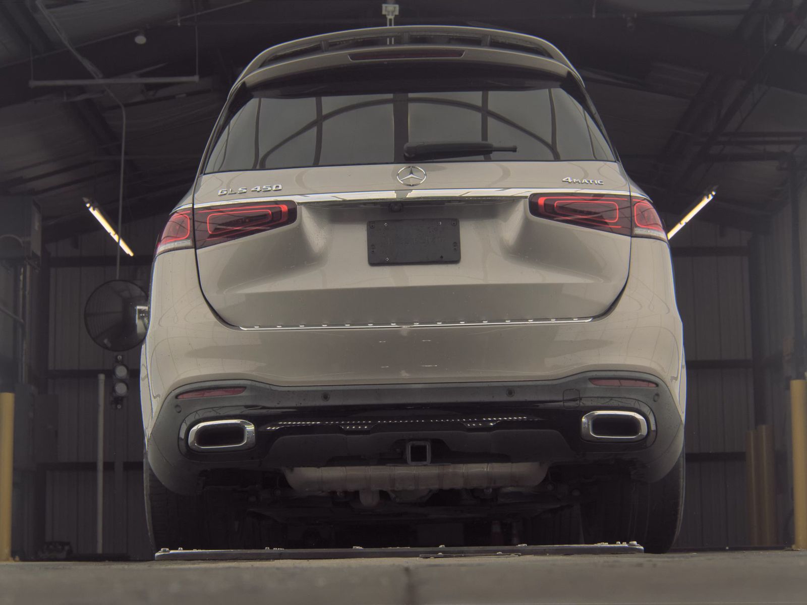 MERCEDES-BENZ GLS - 8