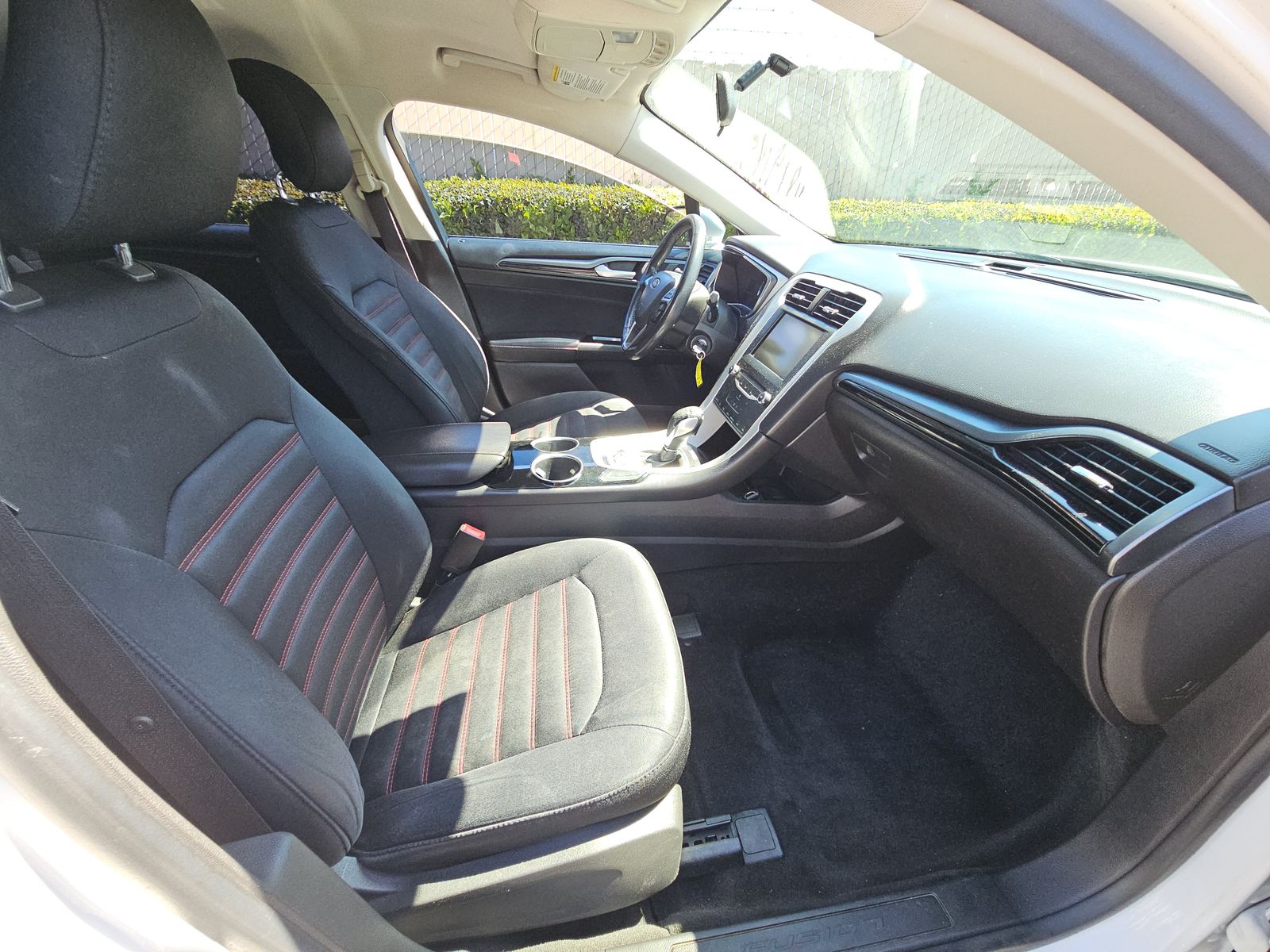 FORD FUSION - 9