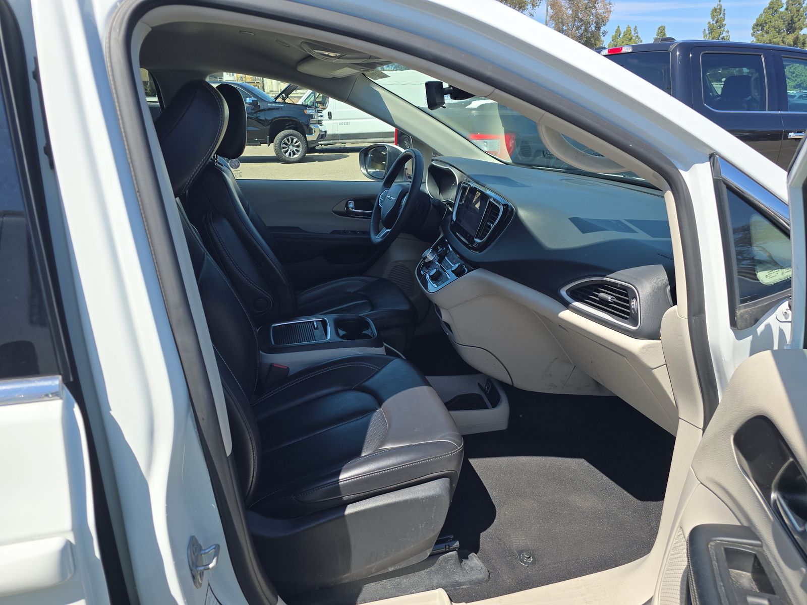 2023 Chrysler Pacifica Touring L FWD