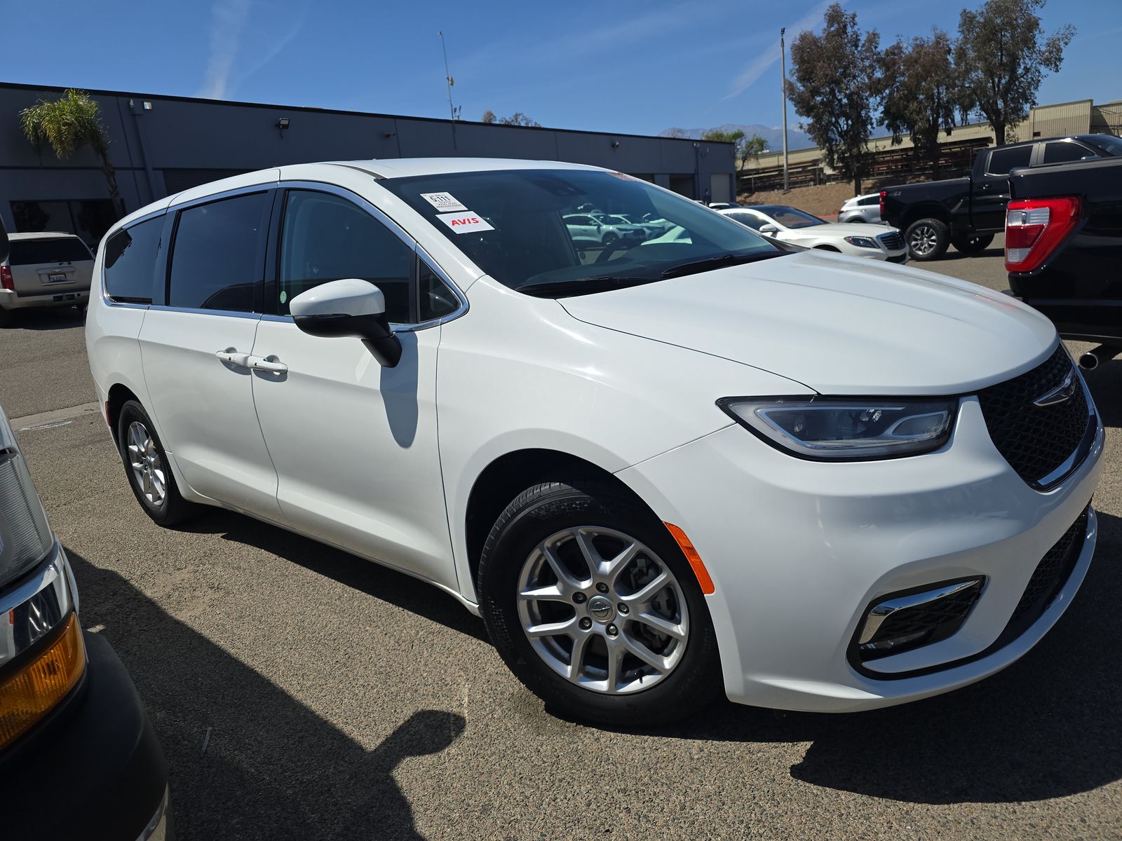 2023 Chrysler Pacifica Touring L FWD
