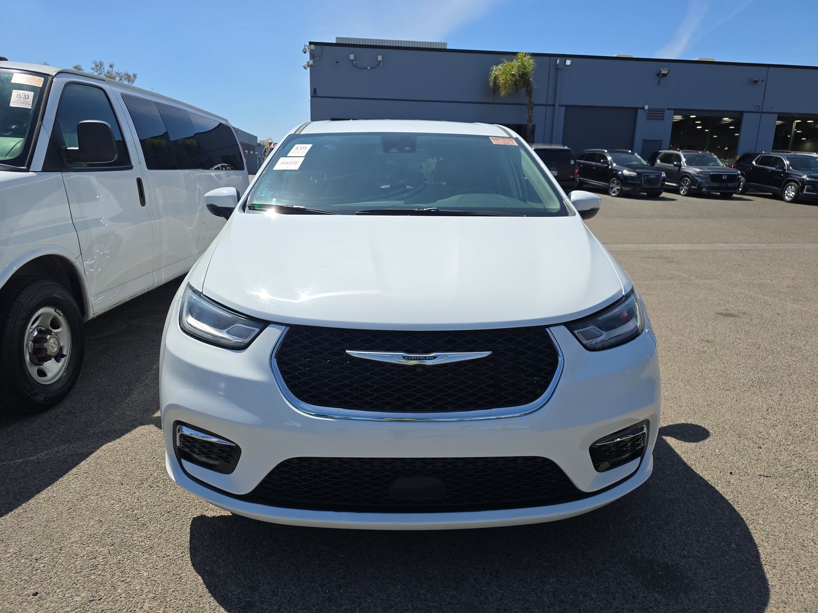 2023 Chrysler Pacifica Touring L FWD