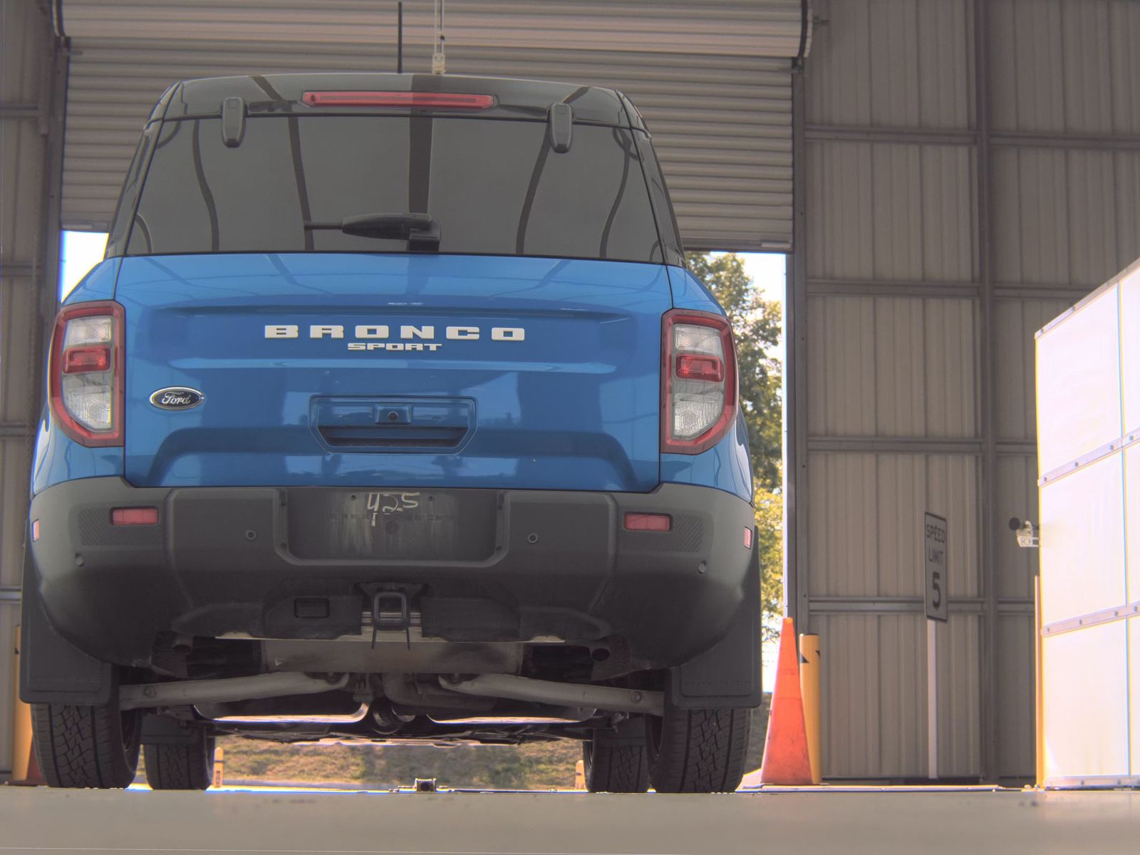 FORD BRONCO - 8