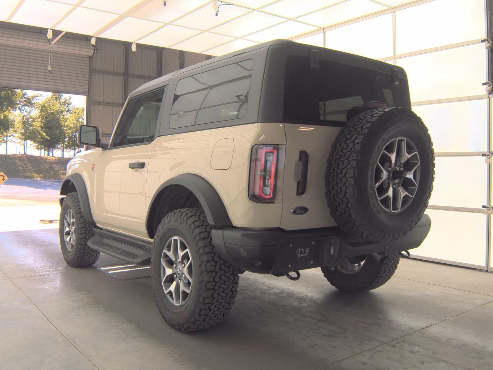FORD BRONCO - 9