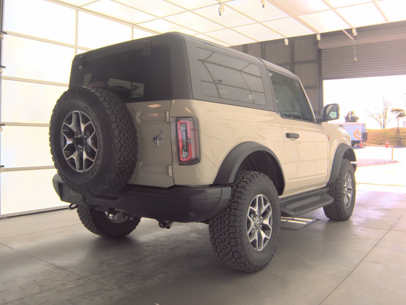 FORD BRONCO - 6