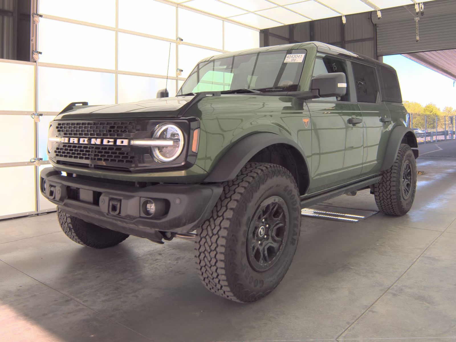 FORD BRONCO - 1