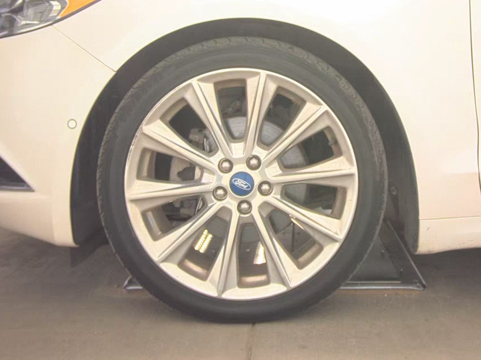 FORD FUSION - 10