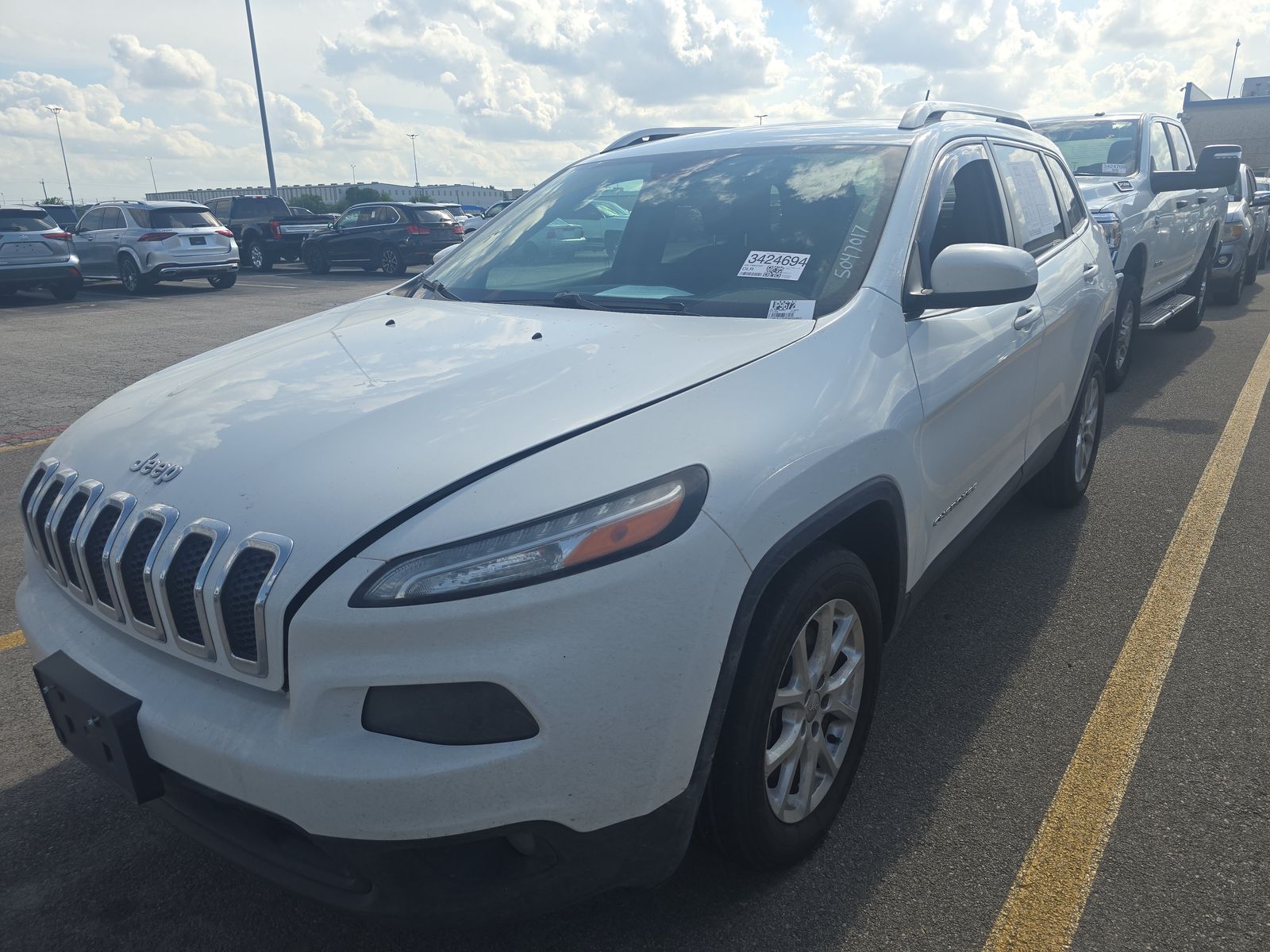 JEEP LATITUDE - 1