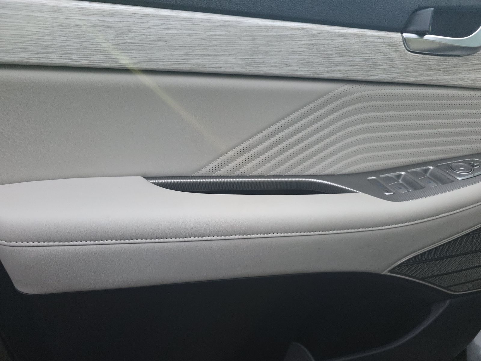 HYUNDAI CALLIGRAPH - 10