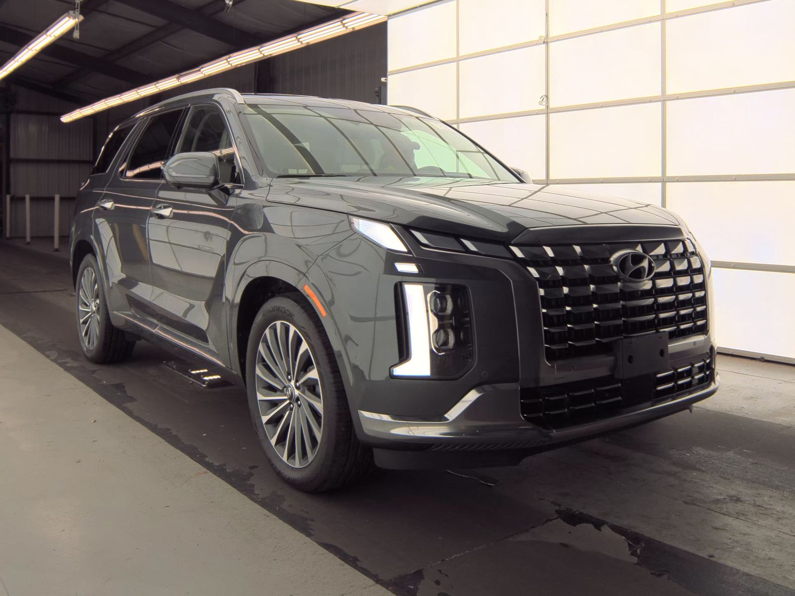 HYUNDAI CALLIGRAPH - 4