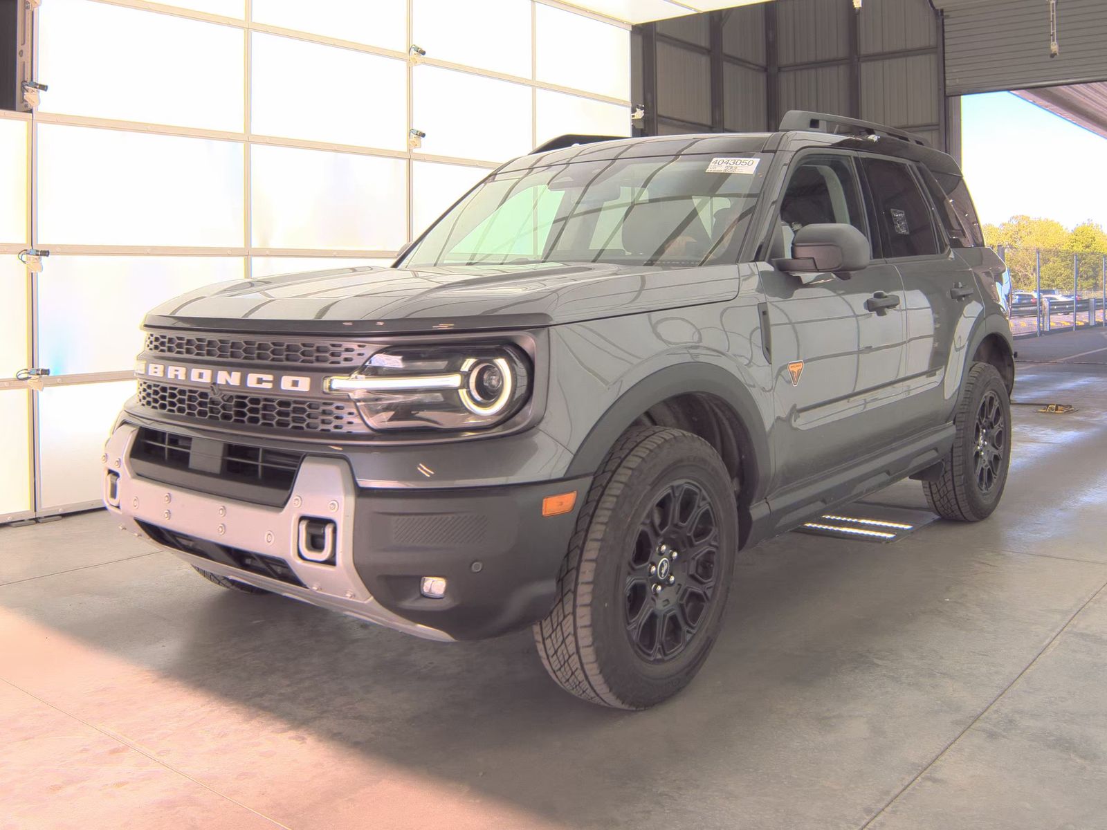 FORD BRONCO - 1