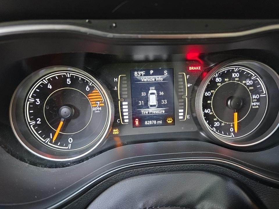 JEEP LATITUDE + - 10