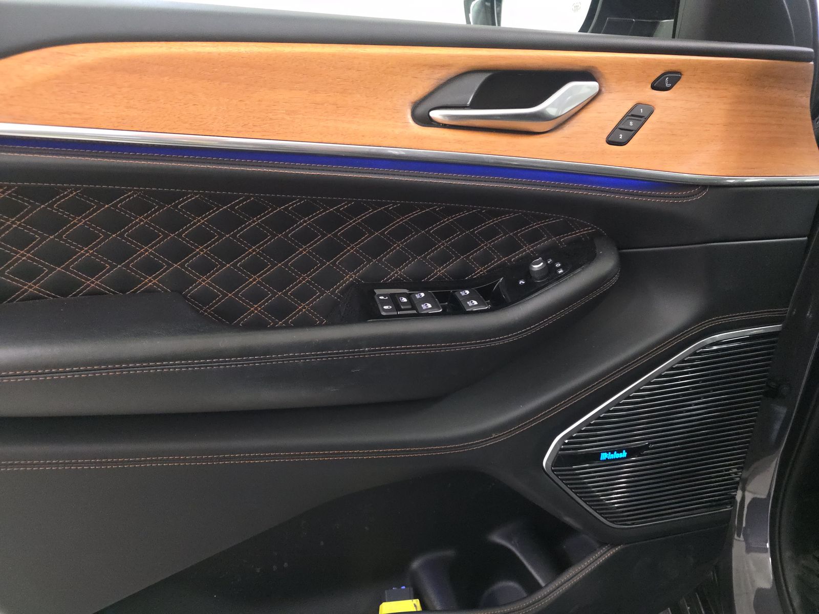 JEEP SUMMIT RES - 10