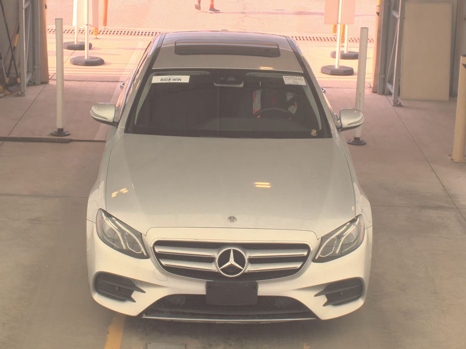 MERCEDES-BENZ E-CLASS - 3