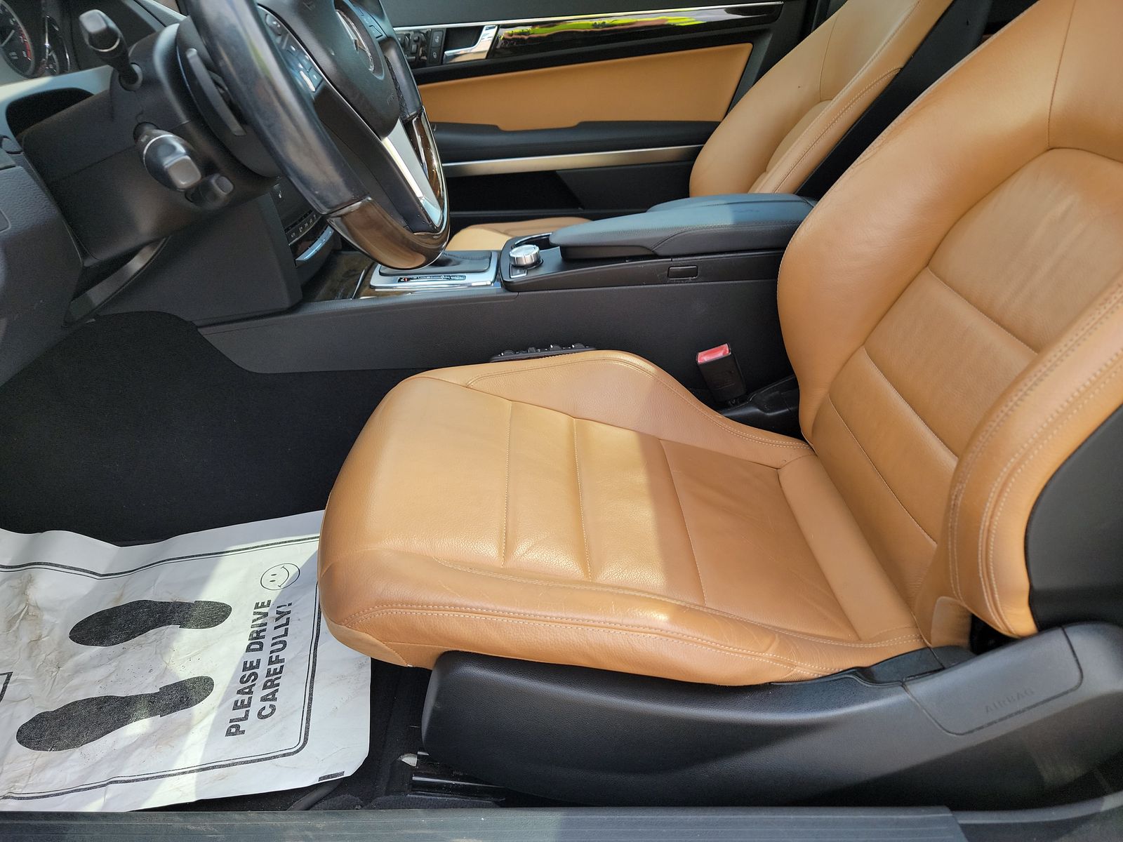 MERCEDES-BENZ E-CLASS - 8