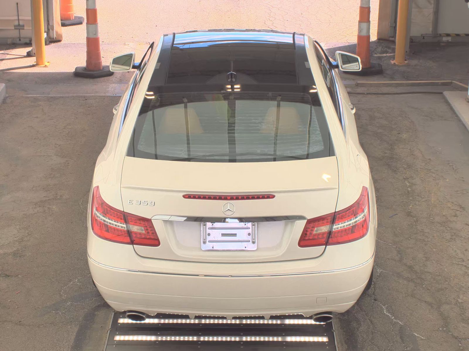 MERCEDES-BENZ E-CLASS - 6