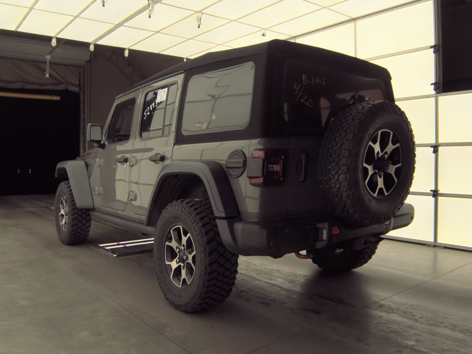 JEEP WRANGLER - 9