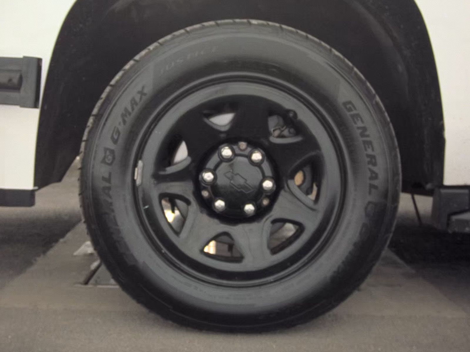 CHEVROLET COMMERCIAL - 10