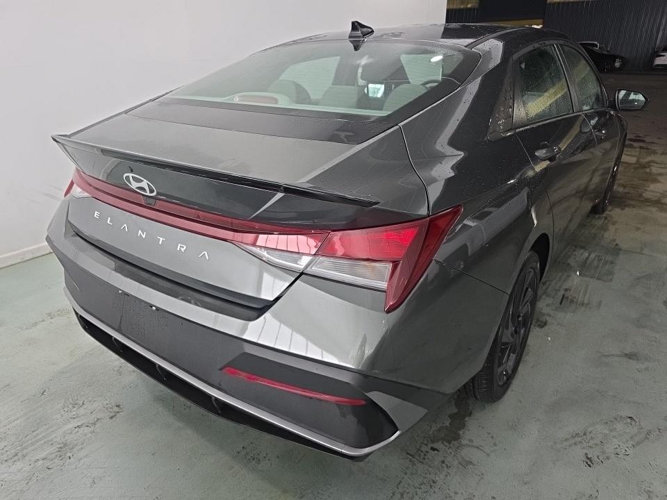 HYUNDAI SEL SPORT - 5