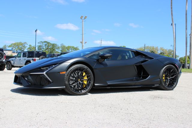 2024 Lamborghini Revuelto Base AWD