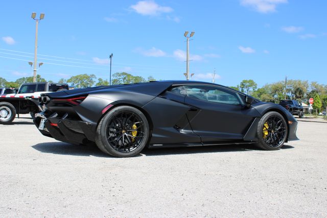 2024 Lamborghini Revuelto Base AWD