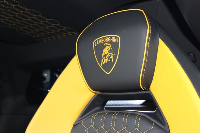 2024 Lamborghini Revuelto Base AWD