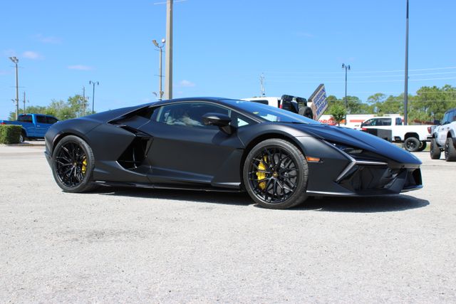 2024 Lamborghini Revuelto Base AWD