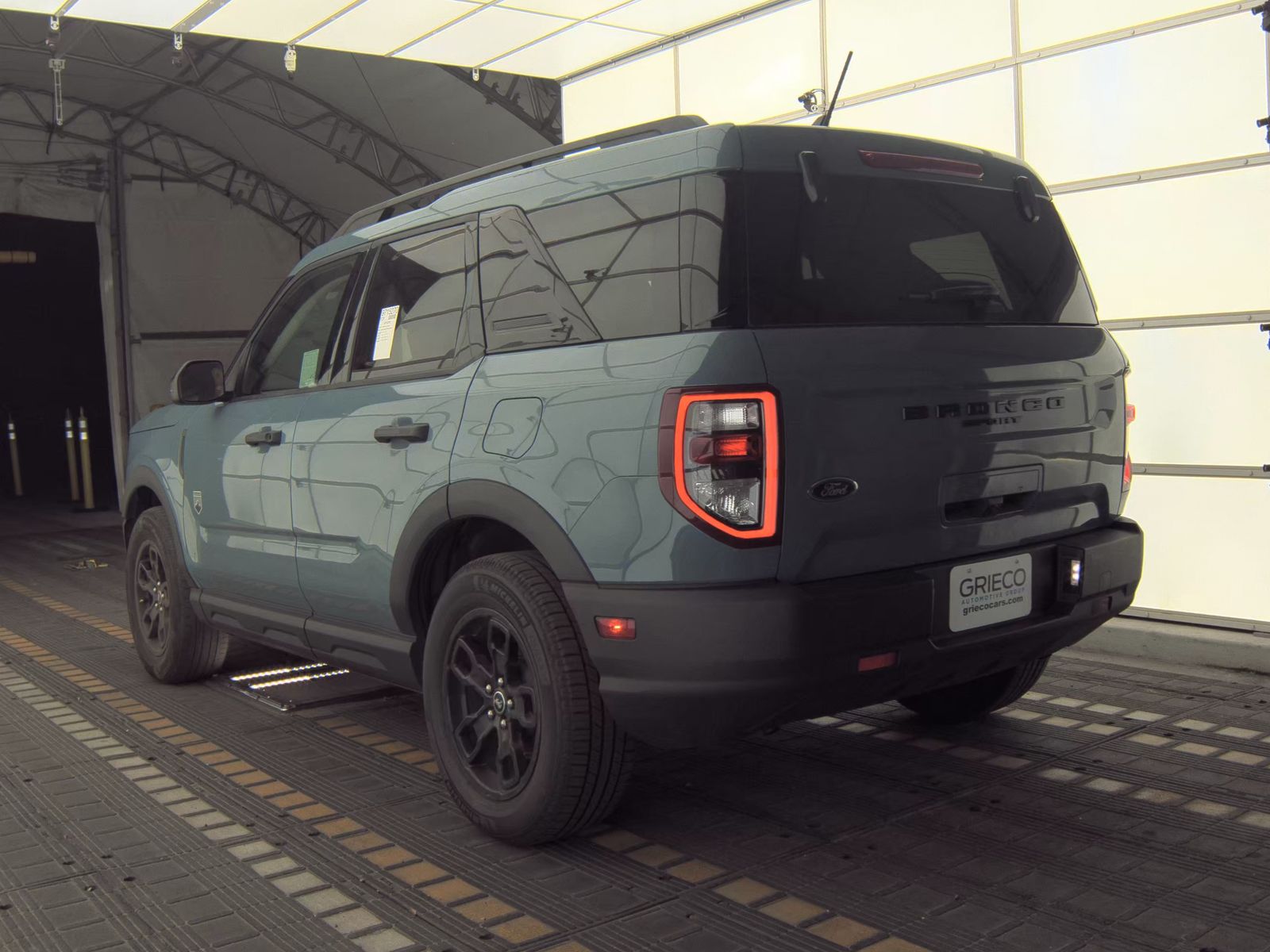 FORD BRONCO - 9