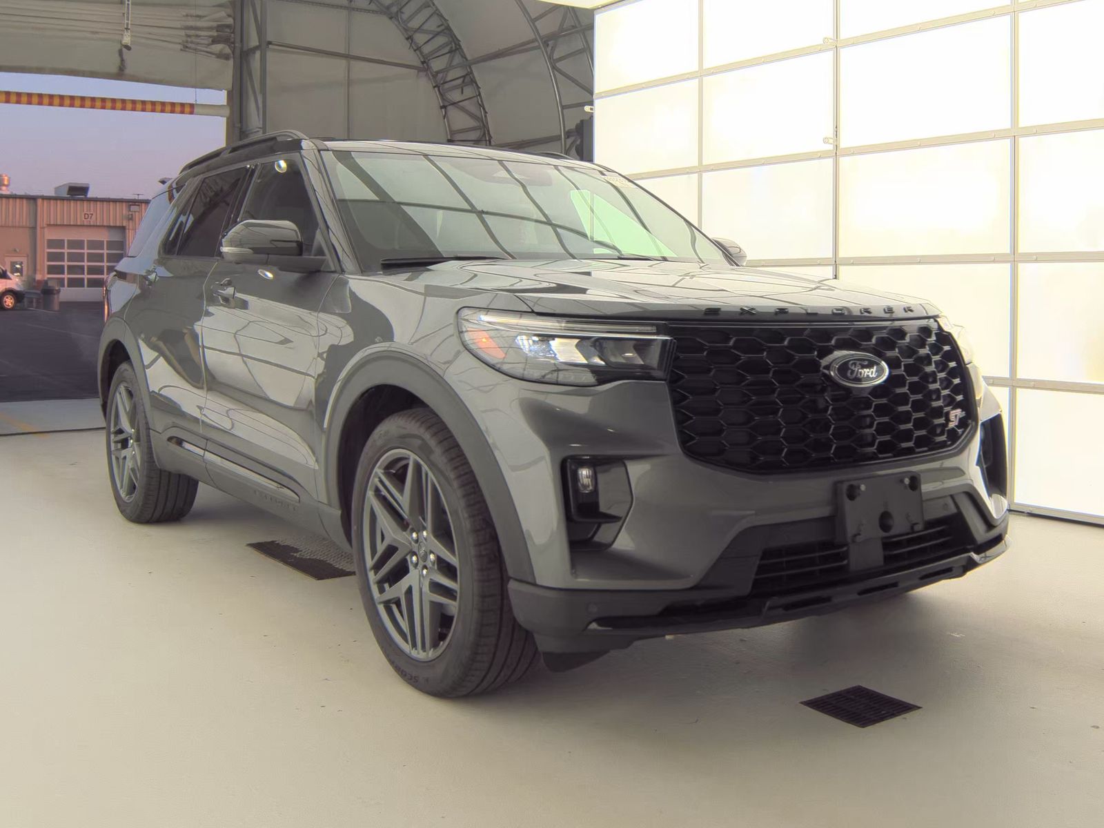 FORD EXPLORER - 5