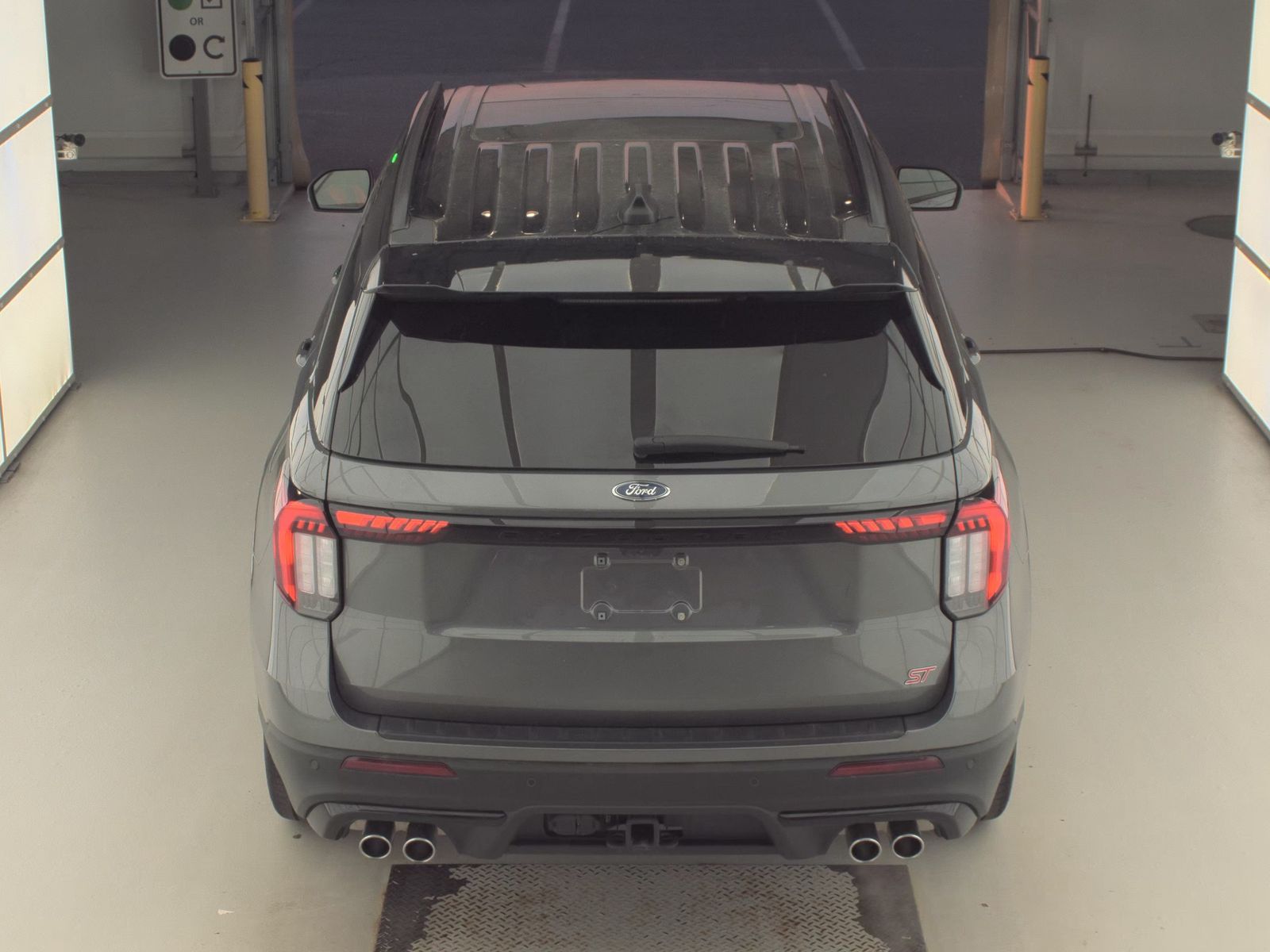 FORD EXPLORER - 7