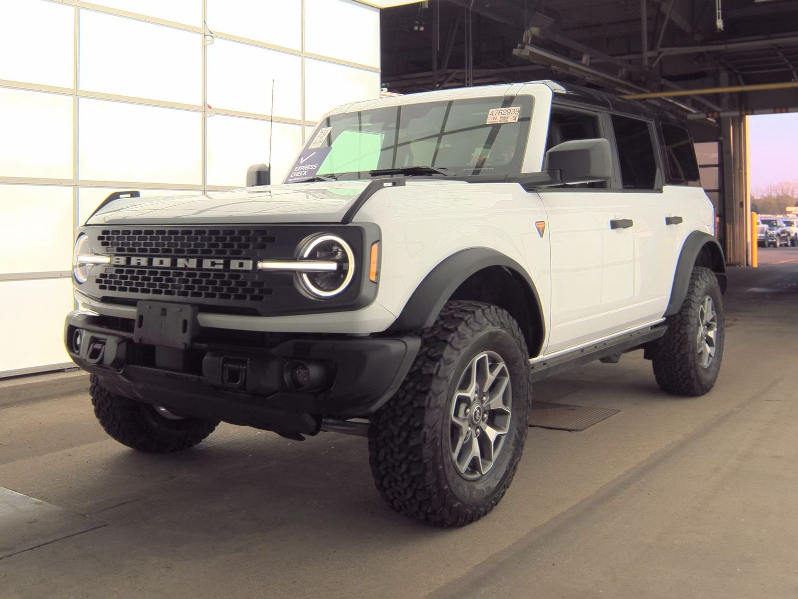FORD BRONCO - 1