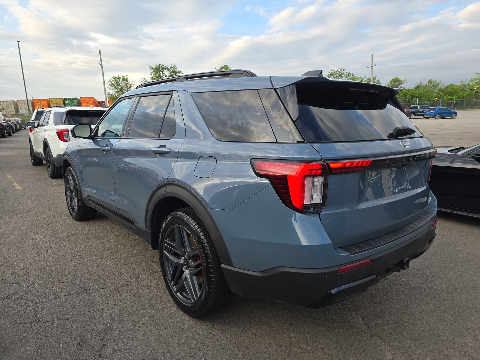 FORD EXPLORER - 7