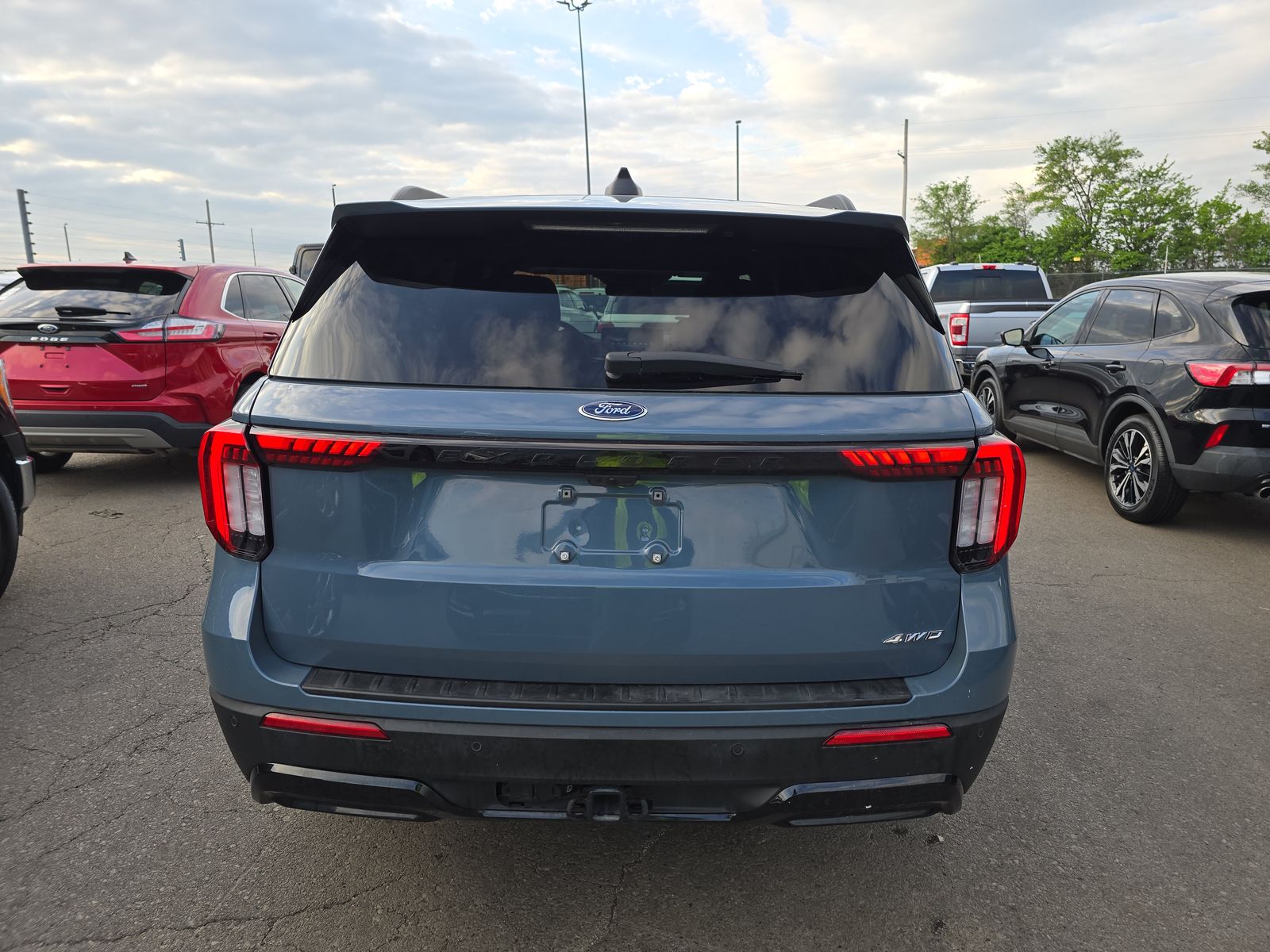 FORD EXPLORER - 6