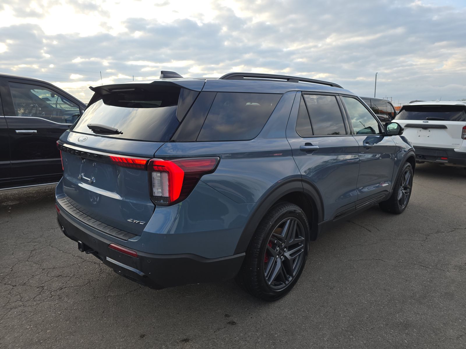 FORD EXPLORER - 5